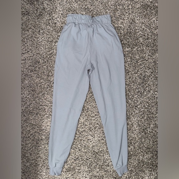 Lululemon Stretch High Rise Relaxed Fitting Jogger size 2 - Picture 6 of 12